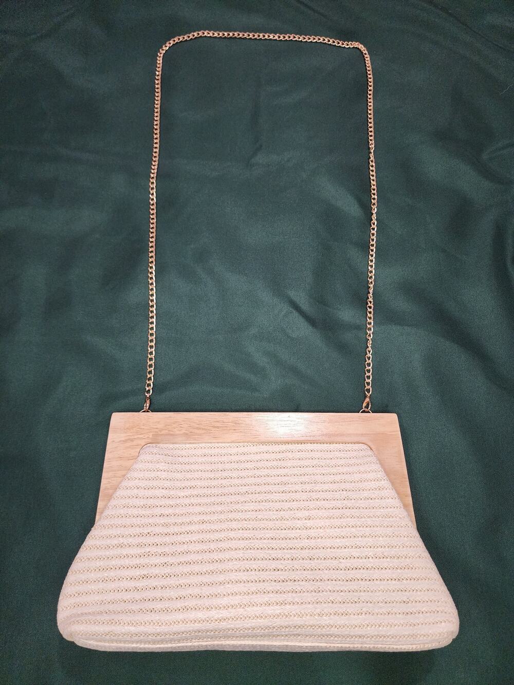 Tommy Bahama Woven Straw Clutch Crossbody Bag Wood Frame Gold Chain NWOT